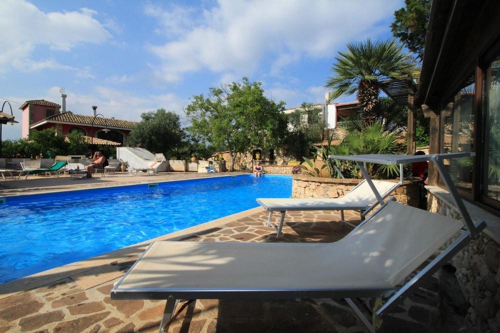 Merlo Trullo con Piscina