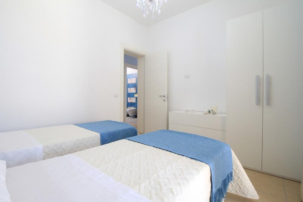 Elcisia Luxe Beach House