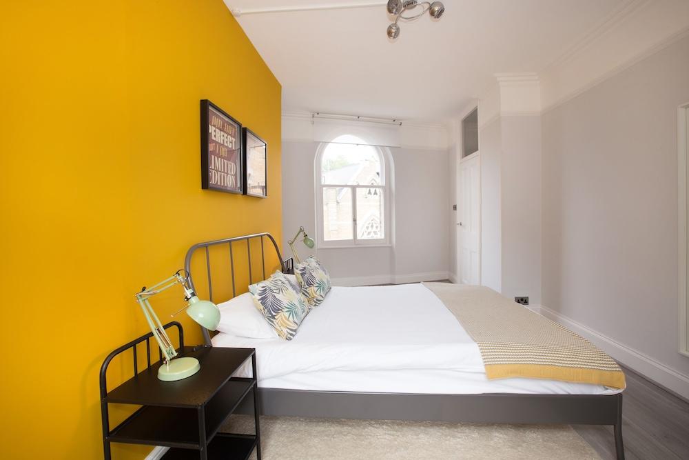 Emperors Gate Residence by Allô Housing