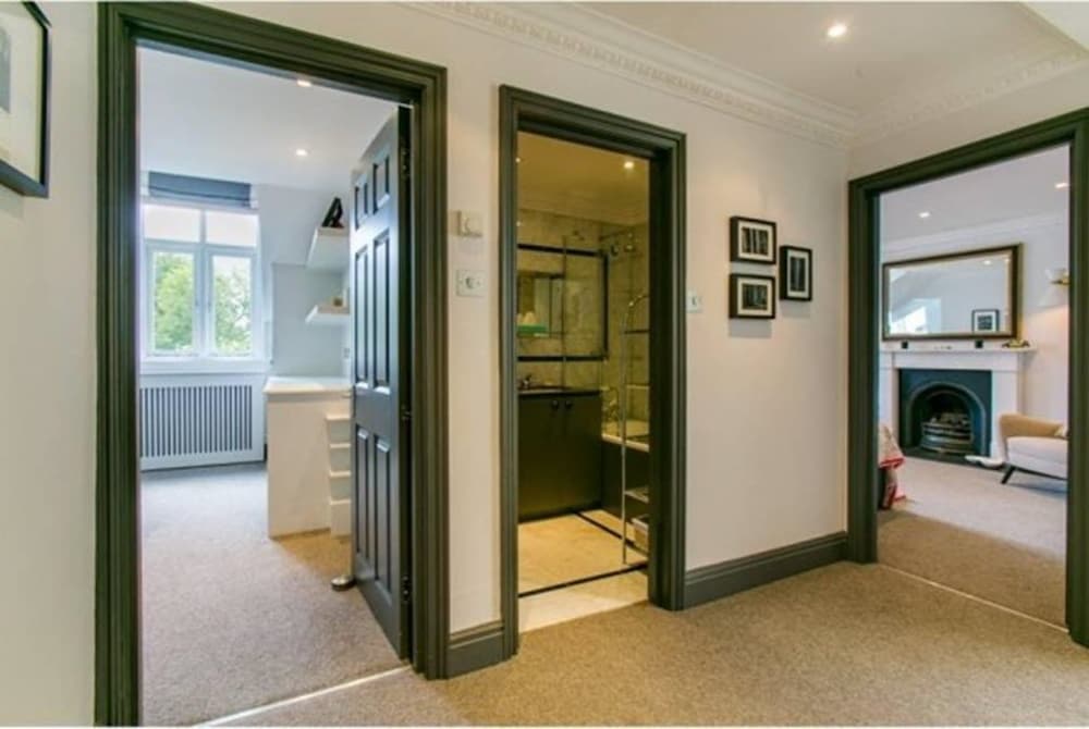 Eson2 - Bolton Gardens Lodge