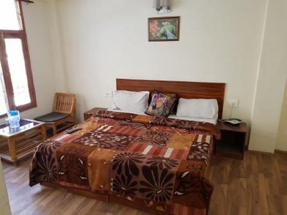 Janghu Hotel And Restaurant