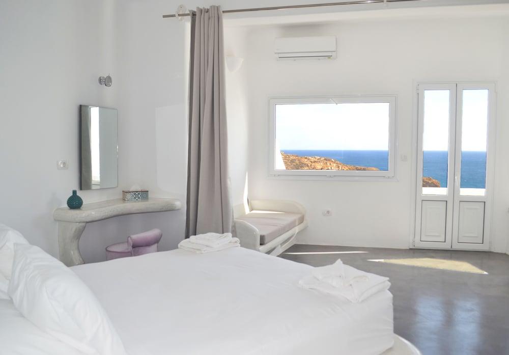 Golden Beach Resort Anafi