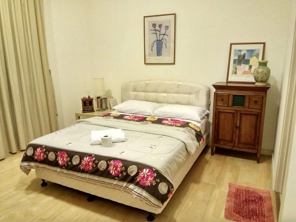 231TR Service Apartments by iHost