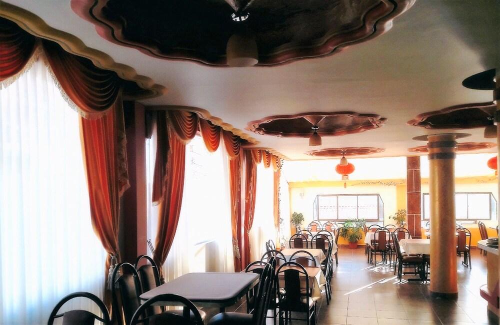 Hotel Paraiso del Lago