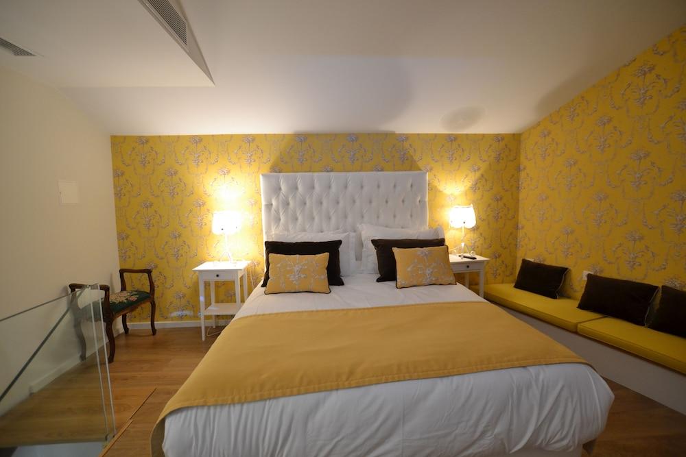 Solar Sampaio E Melo