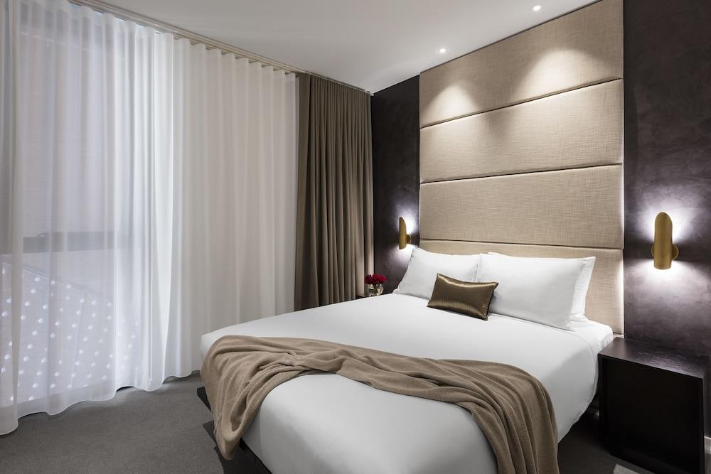 SKYE Suites Sydney