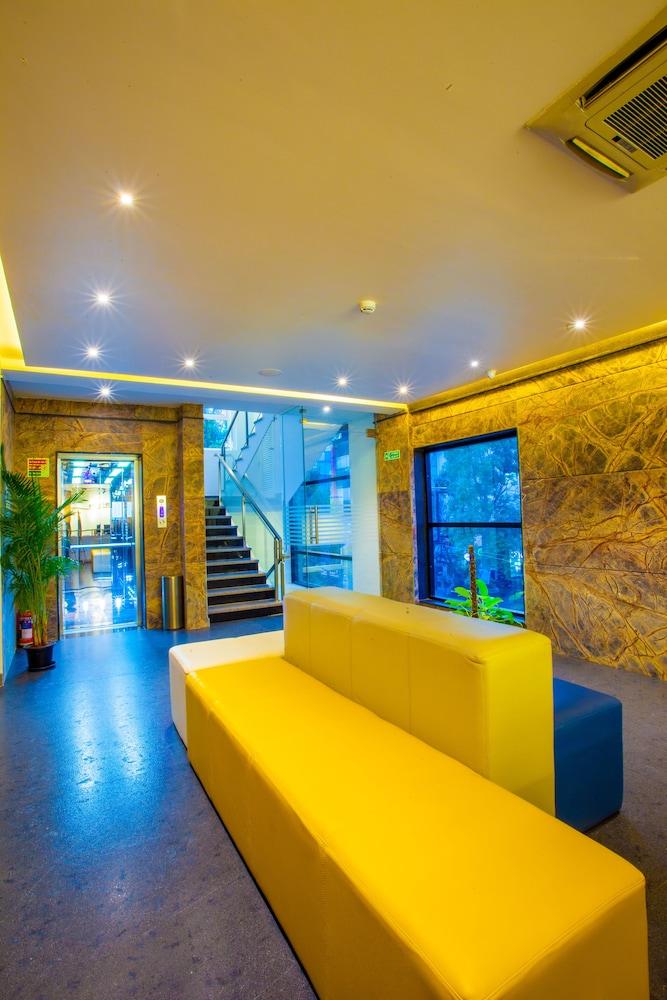 Northern Suites C Block