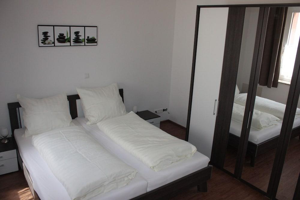 Thai Tawan Apartments