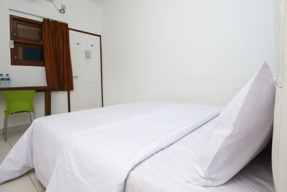 Sky Inn Rempoa Jakarta