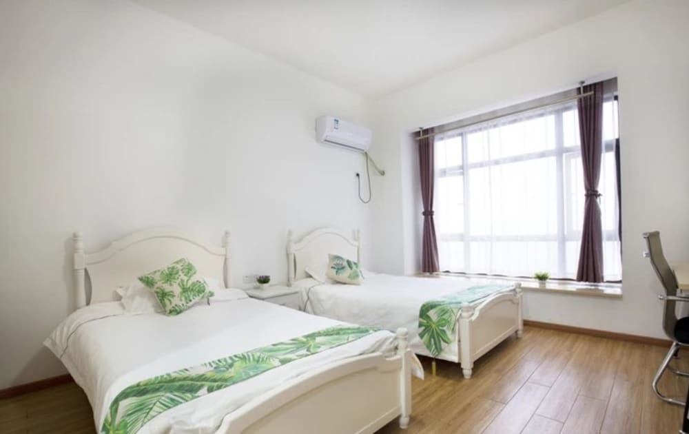 Noah's Ark Service Apartment