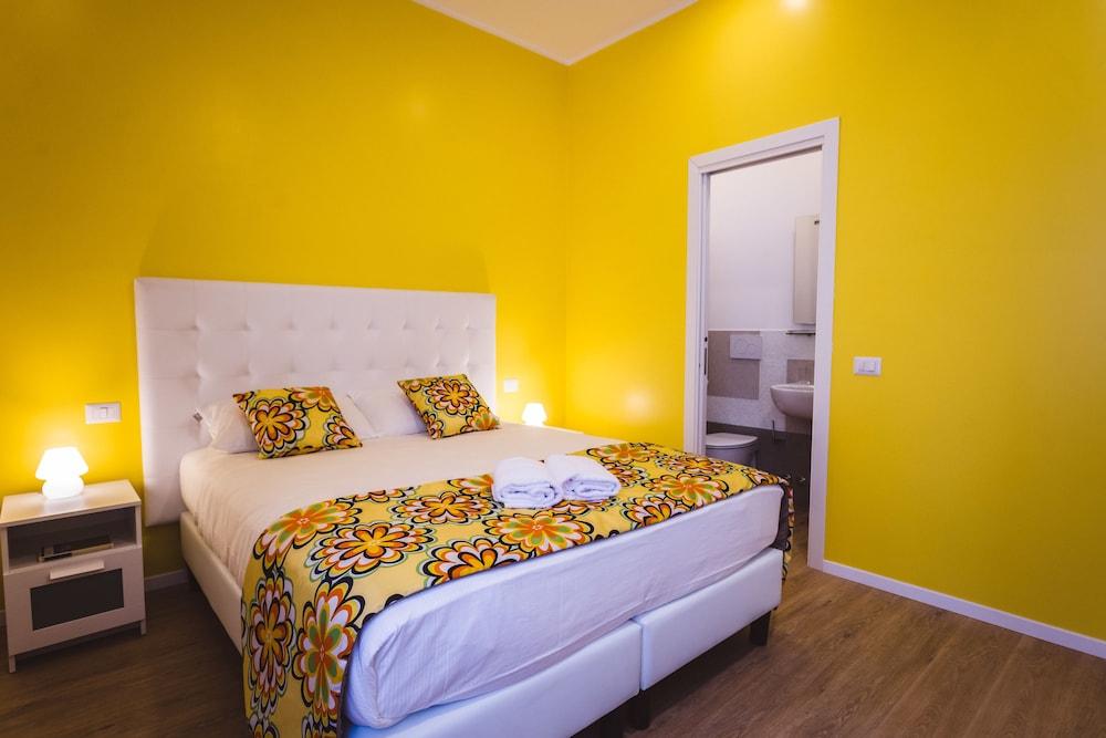 Angelina Rooms in Rome