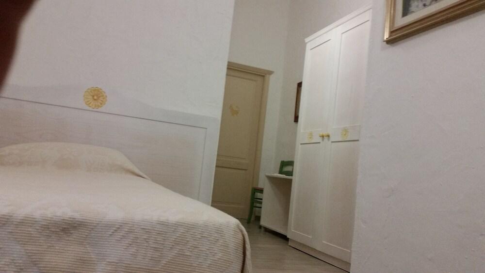 Calacaterina Guest House