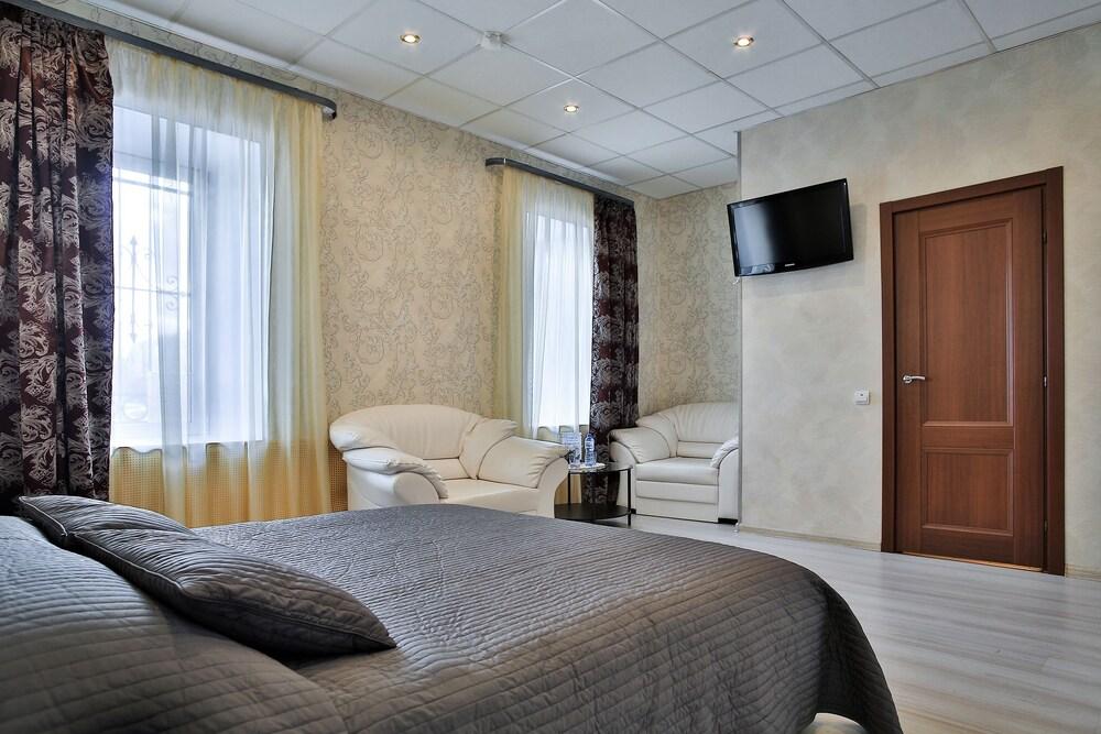 Mini-Hotel on Dunayskom