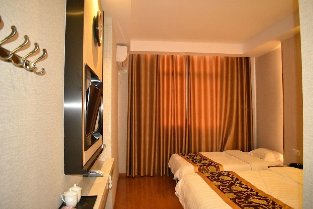 Nanchang Liuyue Hotel