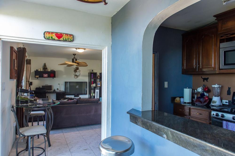 Modern Bilton Apartment