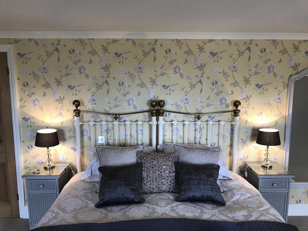 Treveighan Farmhouse