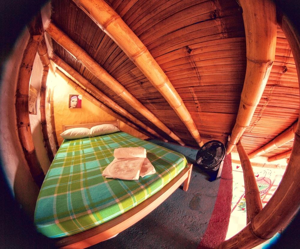 Pop House Montañita