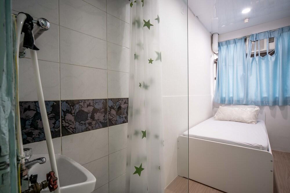 Cosmic Guest House - Managed by Koalabeds Group