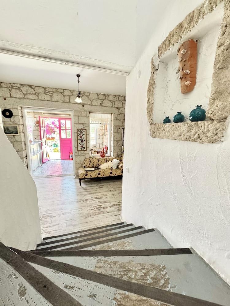 Aisem By Hire Alacati