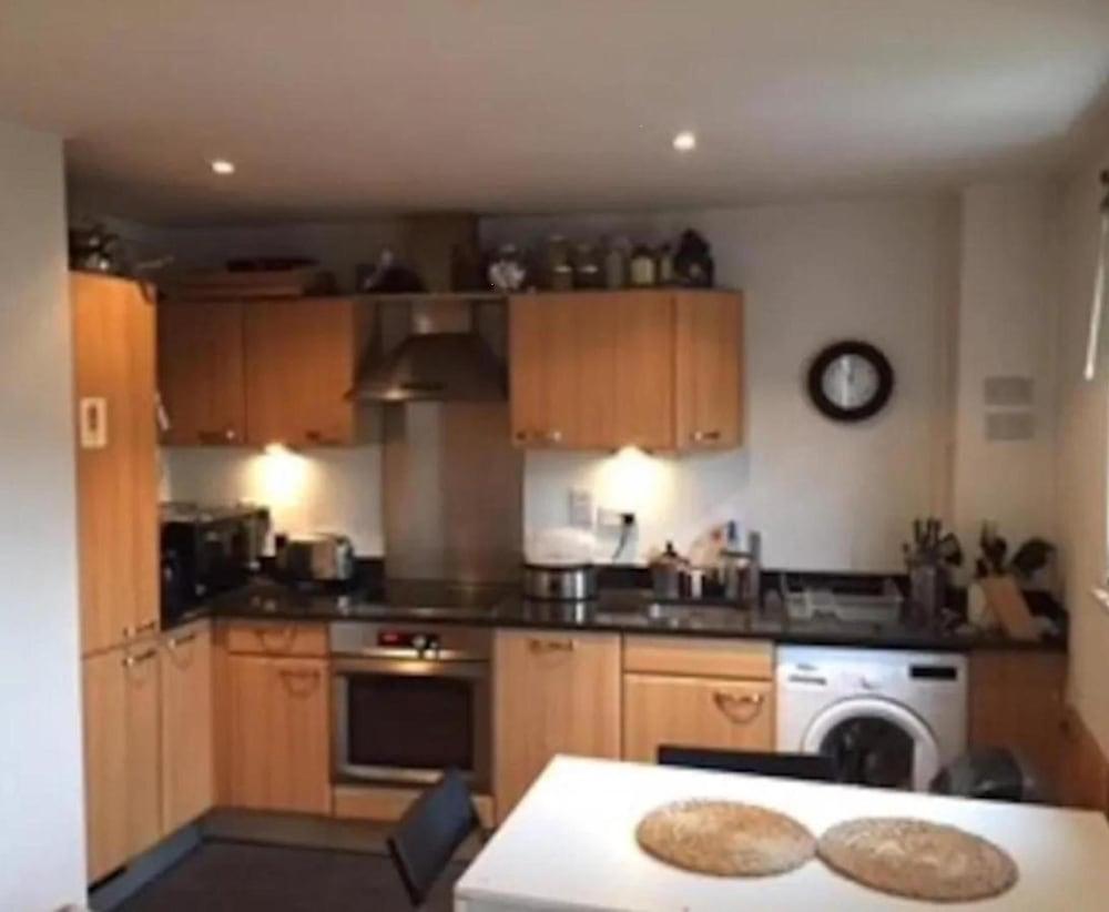 Double Room & Private Bathroom