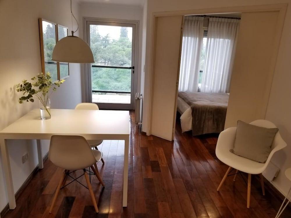 Lugones 203 by Lugar