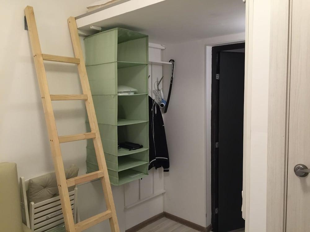 Studio apartment on 12 Liniya