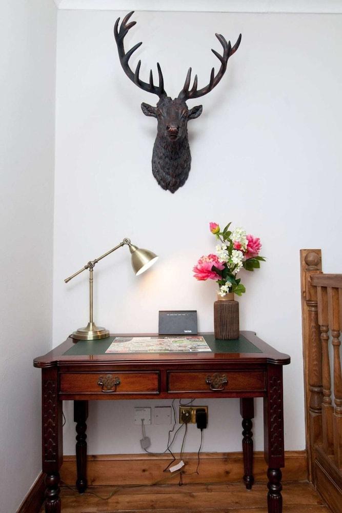 Blackfriars Residence - Beautiful Home