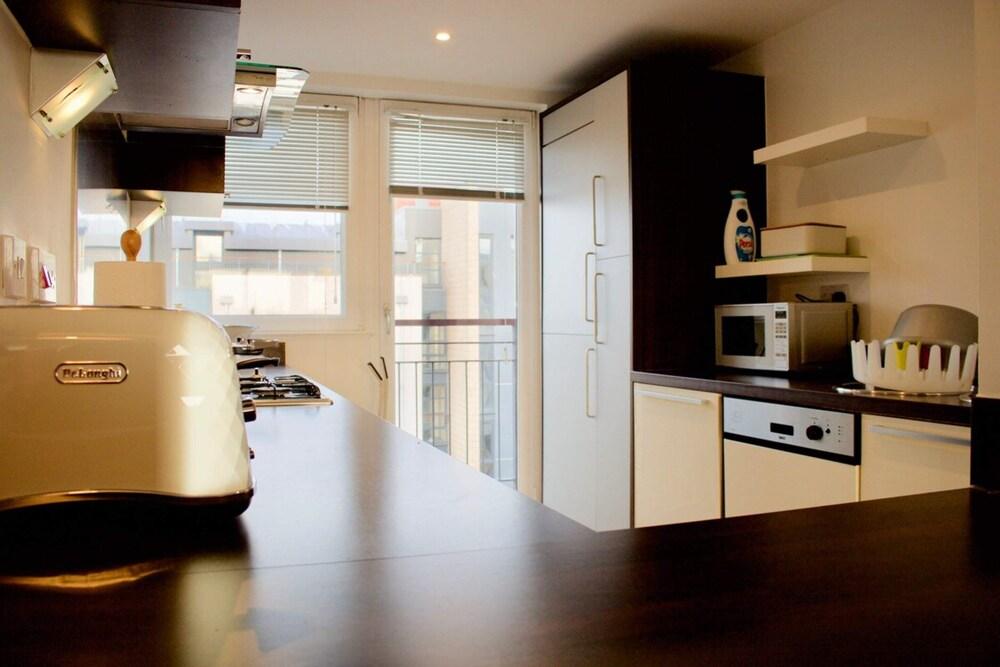 2 Bedroom Apartment With Parking