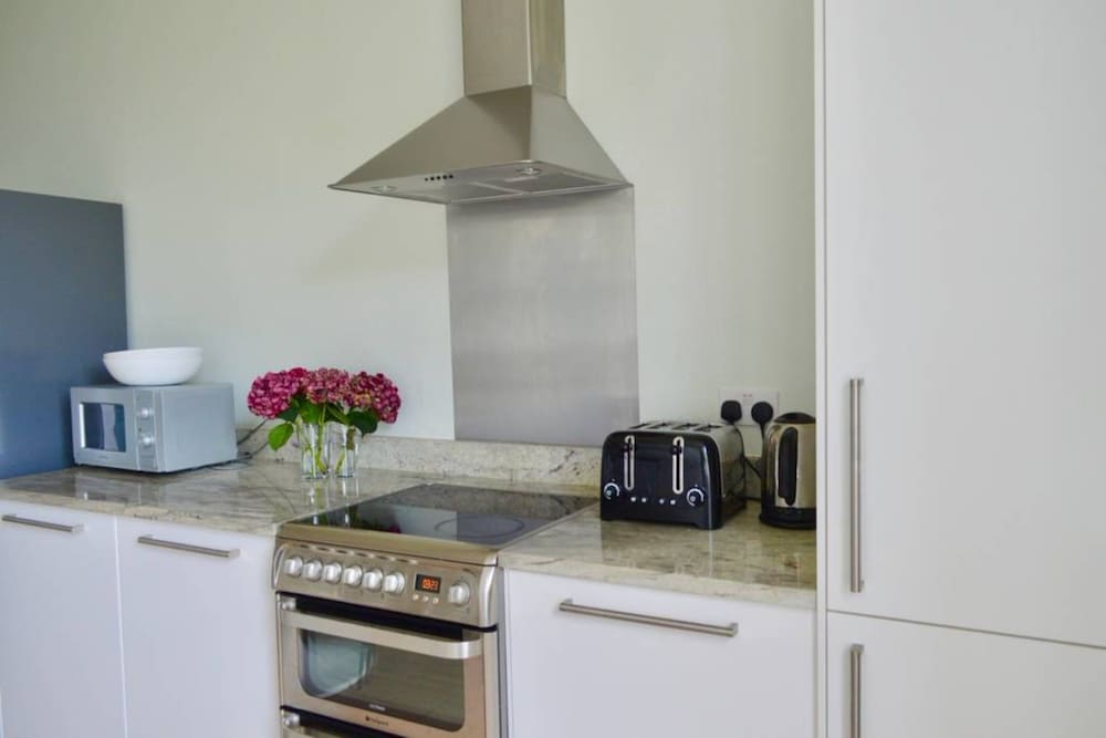 4 Bedroom Clock Tower Apartment in Central Edinburgh