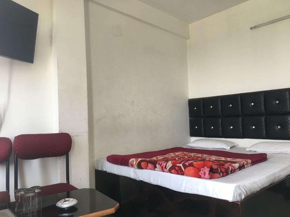 Hotel Sunny International