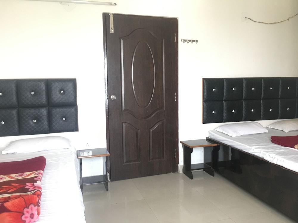 Hotel Sunny International