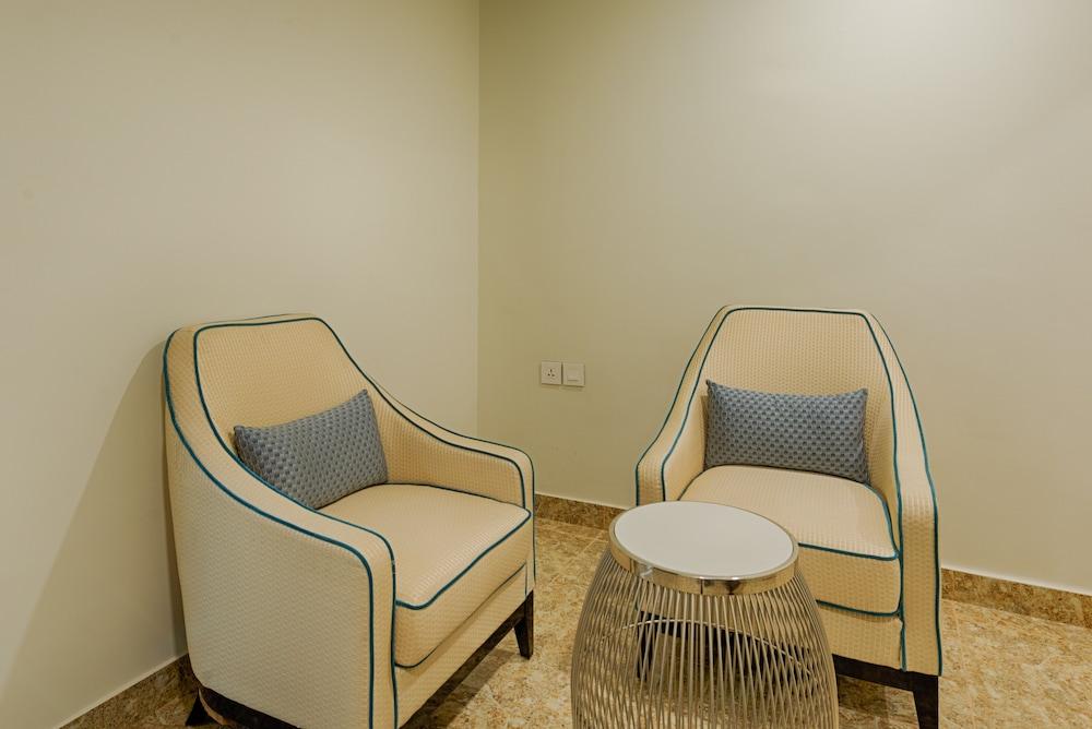 Hotel Lance International