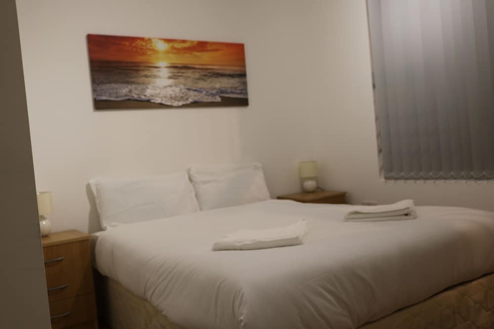 Wentworth Apartments