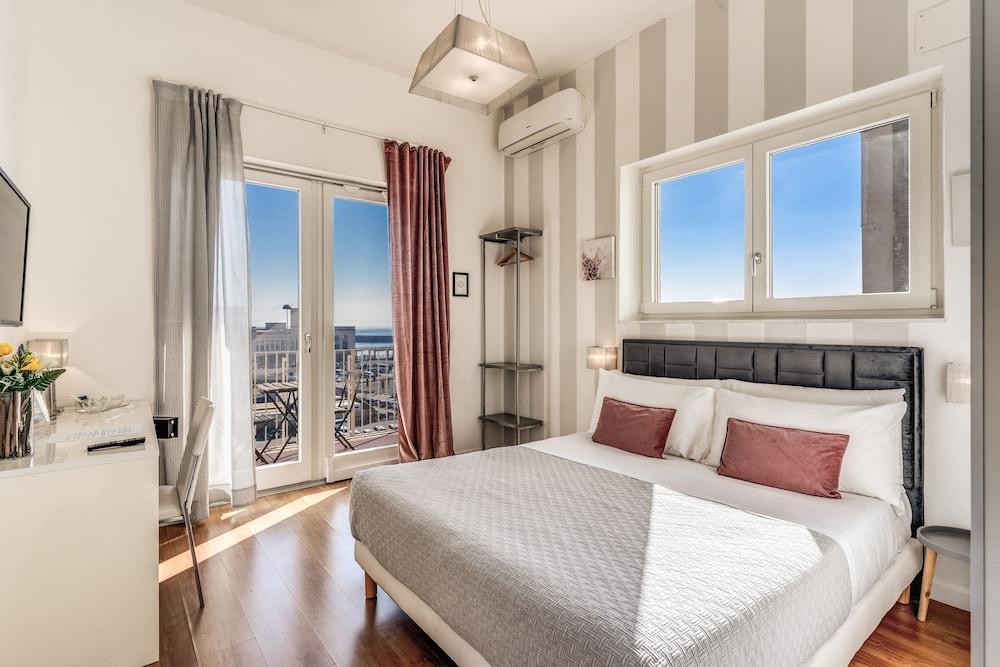 Napoli Great View B&B