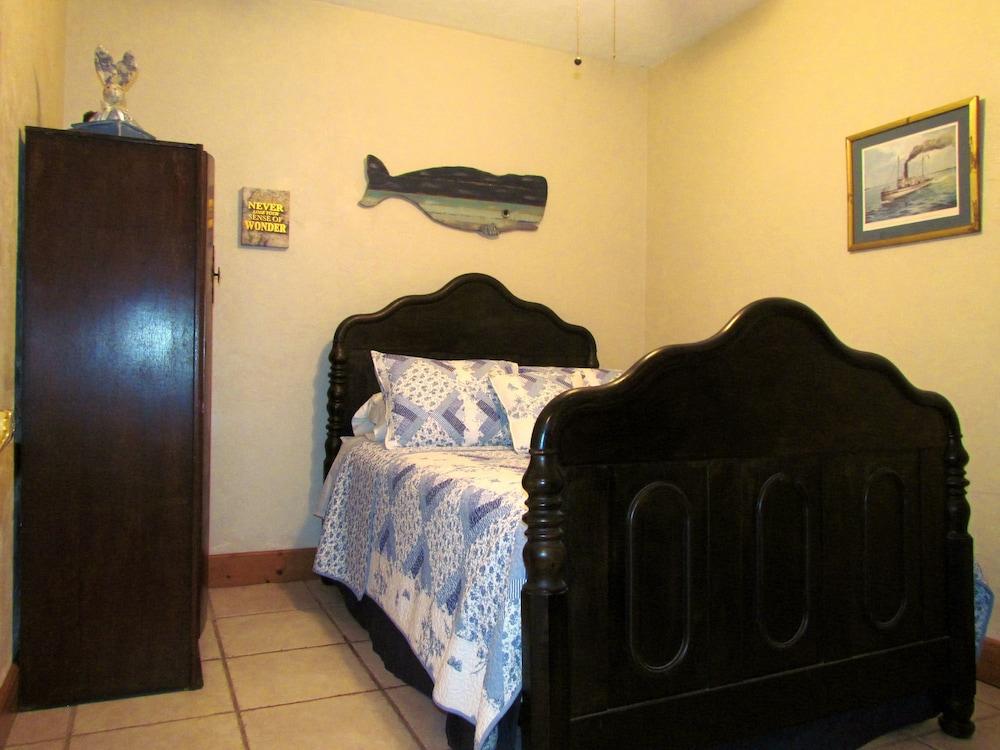 Yearling Restaurant and Cabins