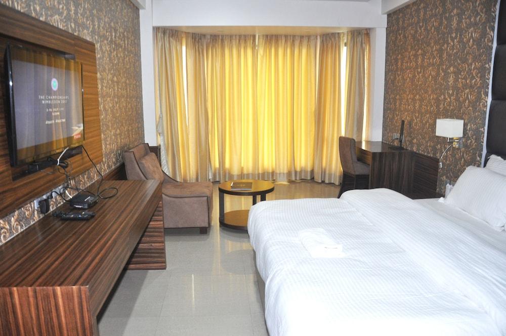 Waii Inetrnational Hotel