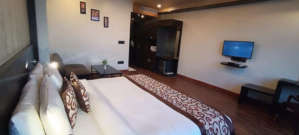 Hotel Vijay Paradise