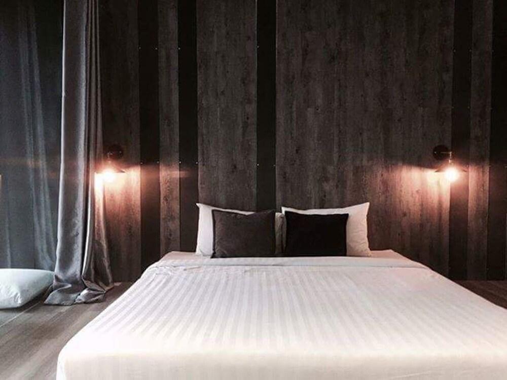 Khao Kho Bay Bay Resort