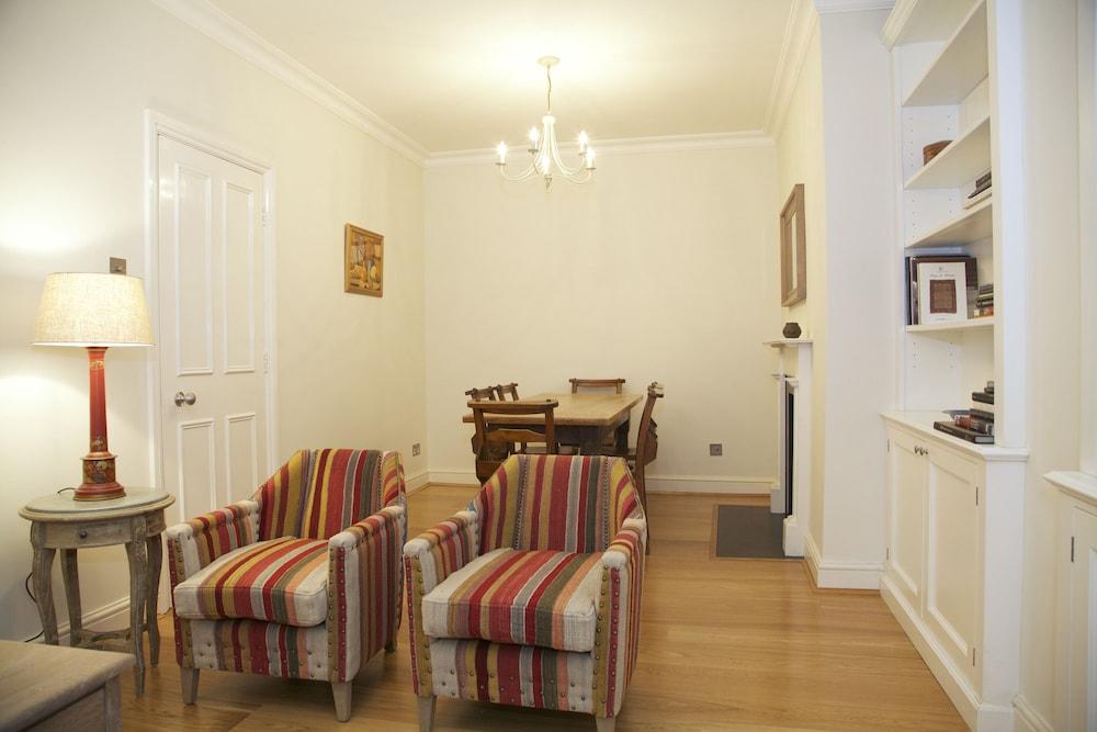 A Place Like Home - Two Bedroom Flat near Gloucester Road