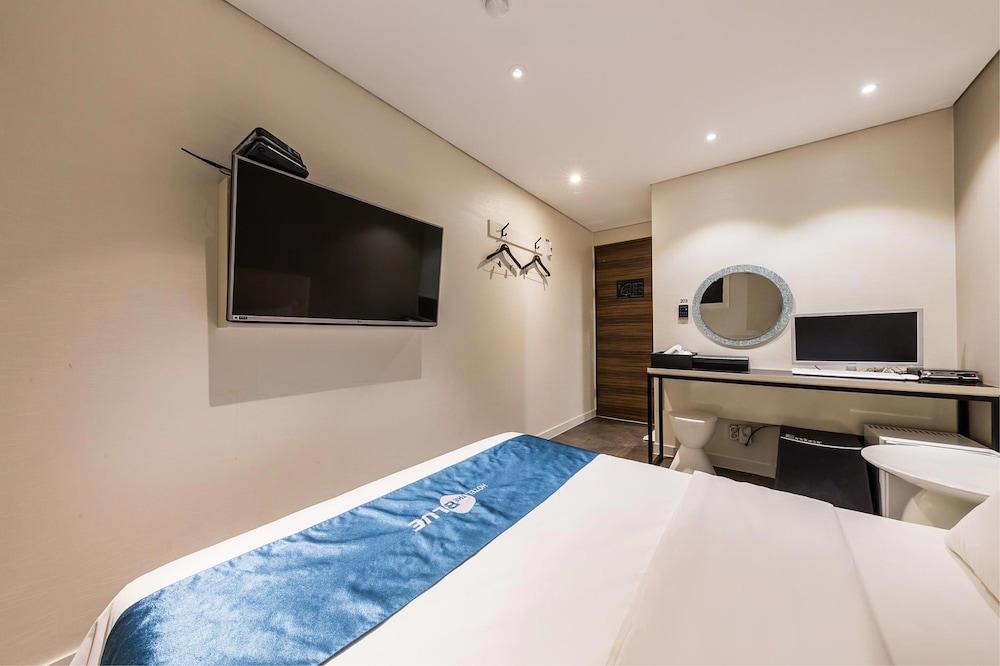 Hotel The Blue Cheonho