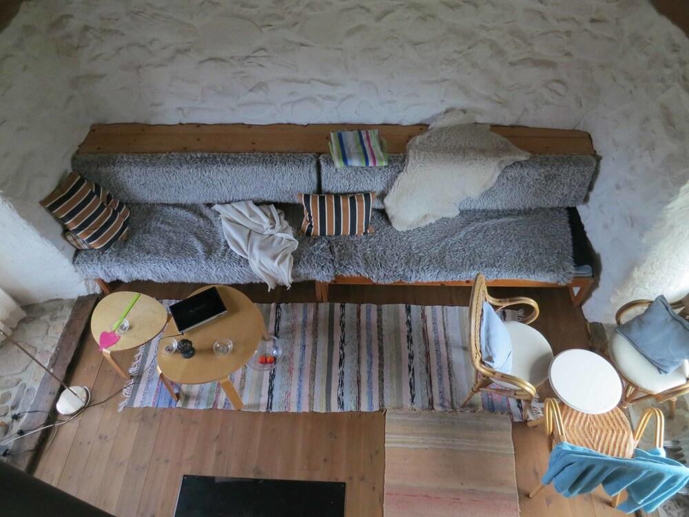 Korsbarsgarden Undantaget