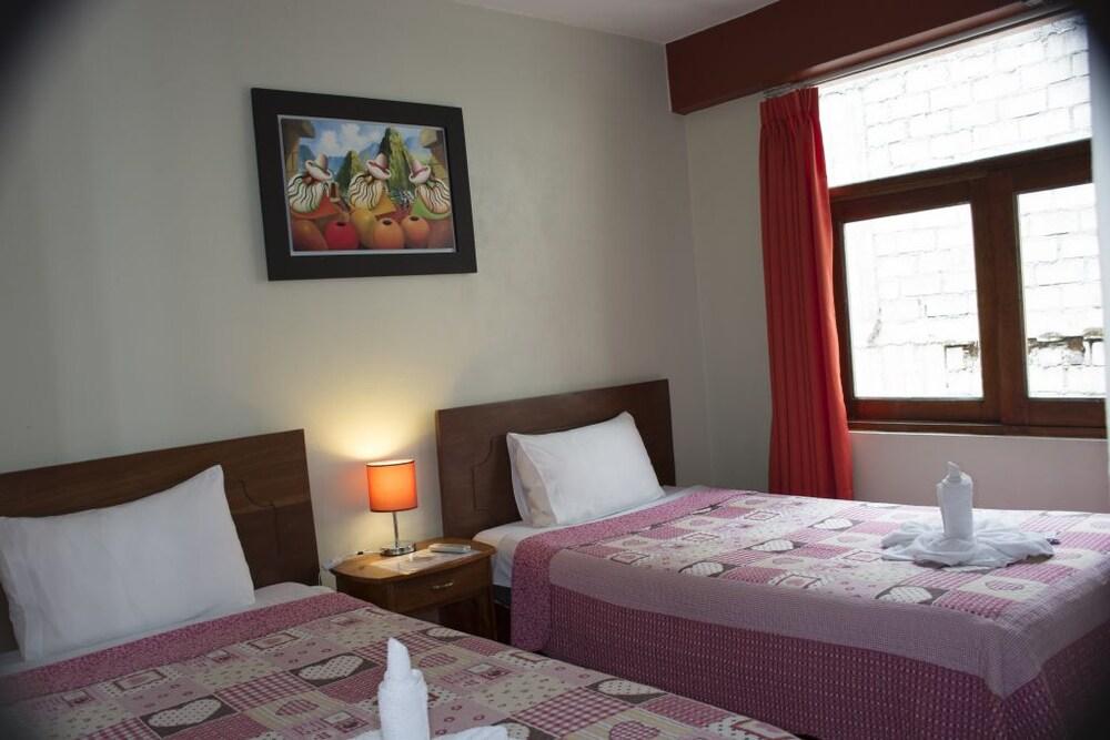 Hostal Sun Palace Inn