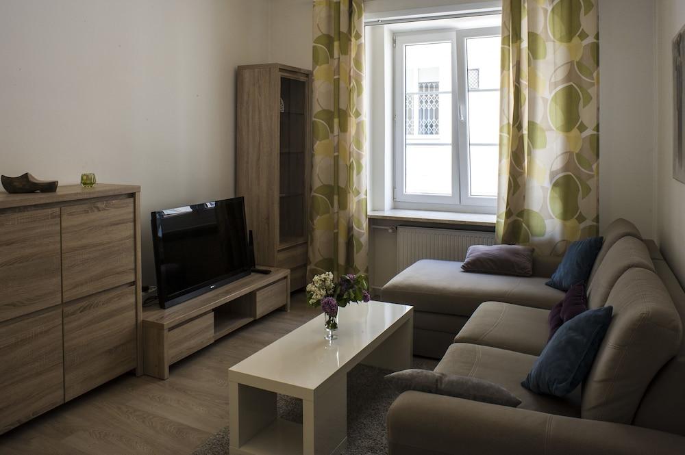 Rais Serviced Apartments