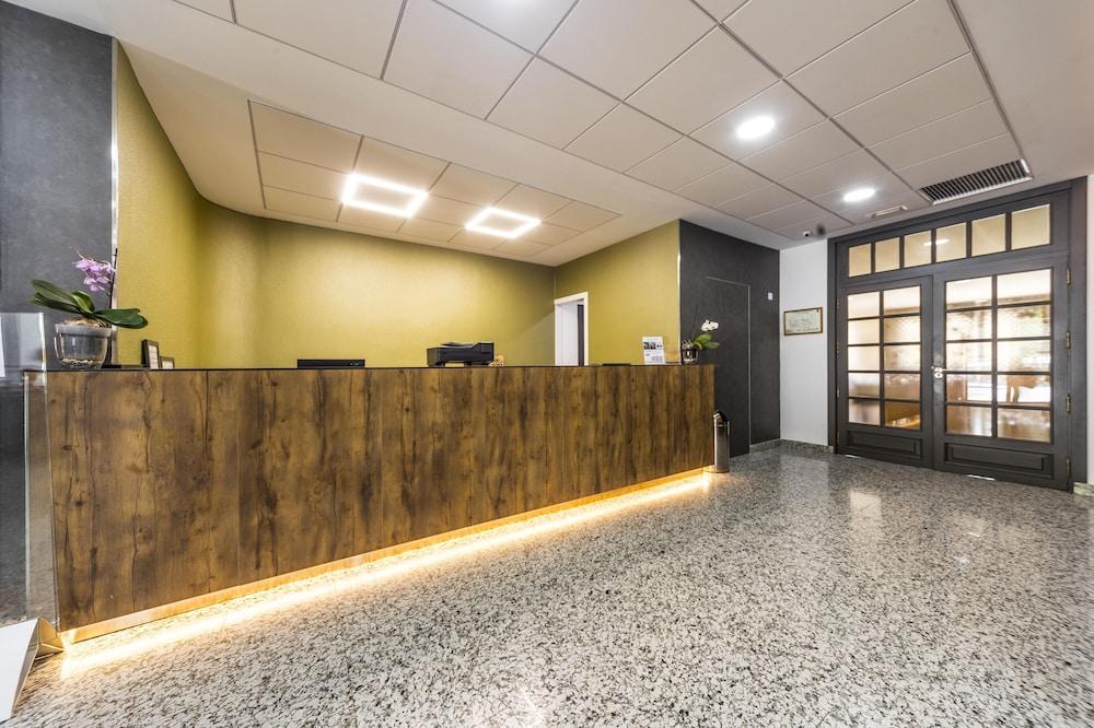 Rosaleda Del Mijares