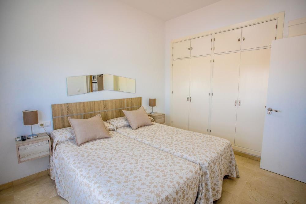 Apartahotel Énfasis-Group