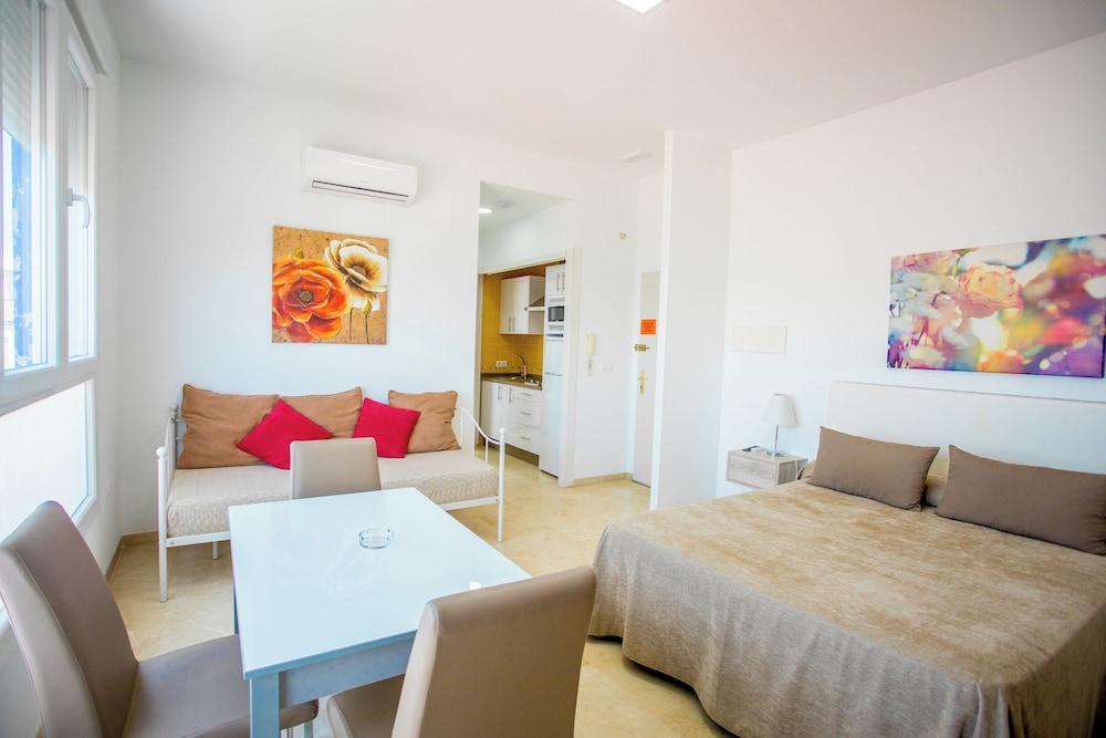 Apartahotel Énfasis-Group