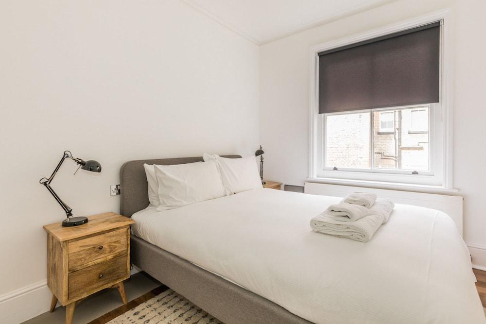 Eson2 - Charming 3 Bedroom Flat in Chelsea