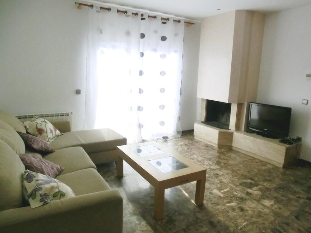 106147 - Villa in Lloret de Mar