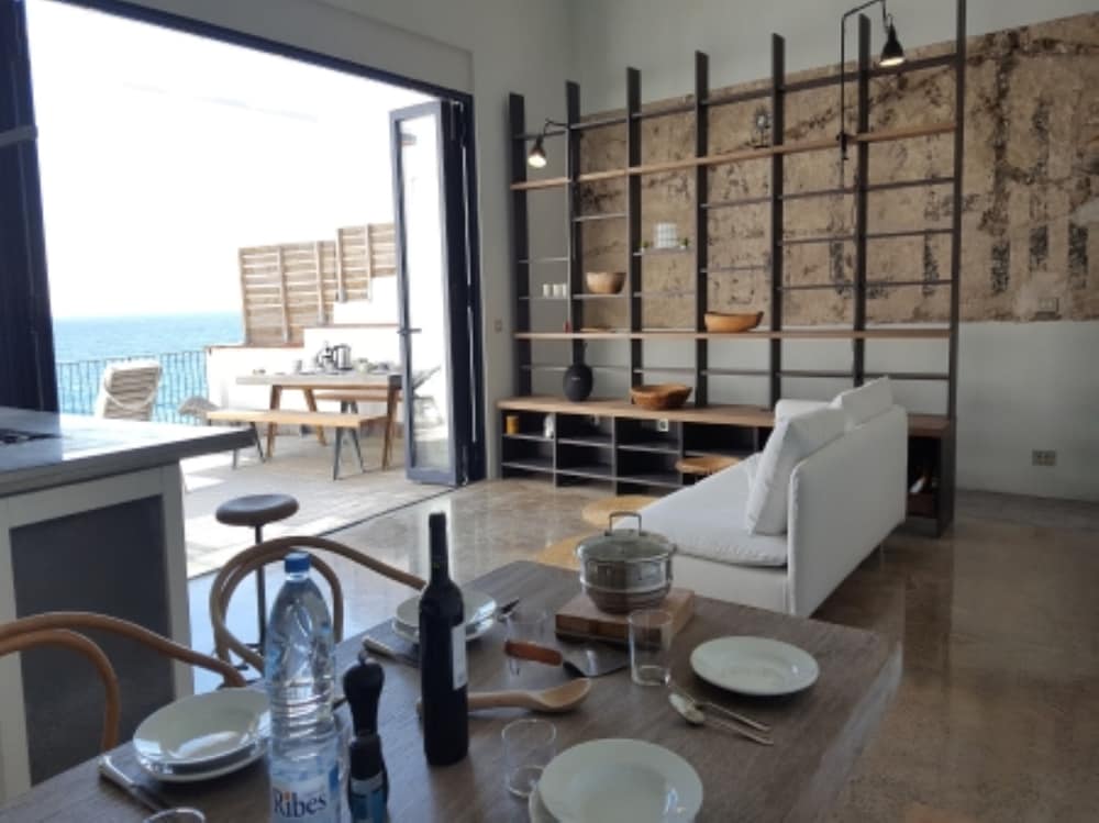 106155 - House in Llafranc