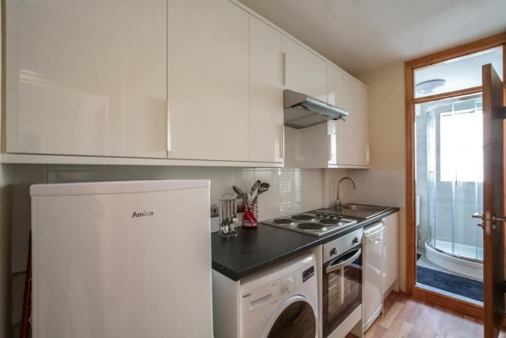 Eson2 - The Martlett Court Residence I